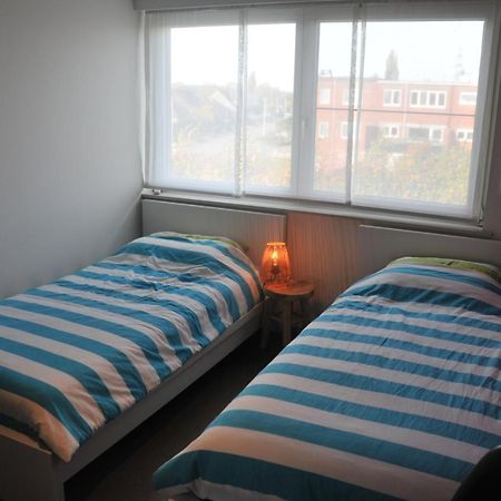 At Number 1 Bed & Breakfast Rumst Bagian luar foto