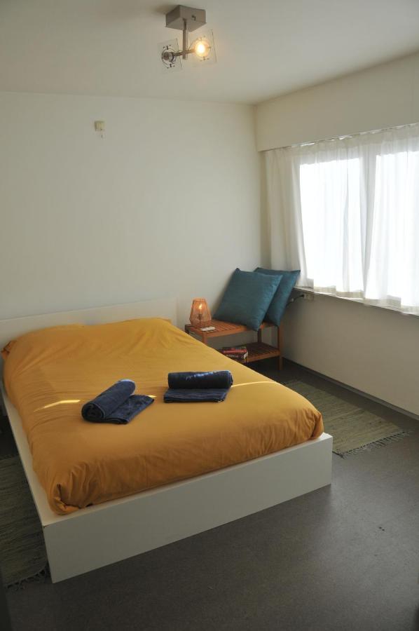 At Number 1 Bed & Breakfast Rumst Bagian luar foto